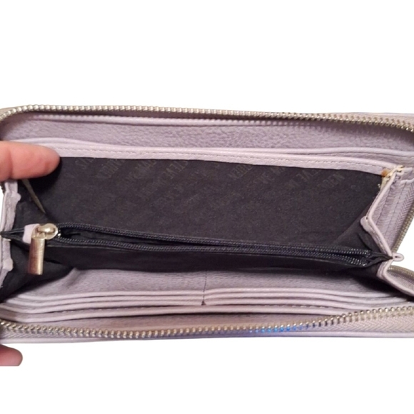 EUC Steve Madden Lavender Clutch Wallet. - Picture 2 of 8
